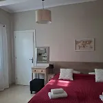 Trousas Apartments